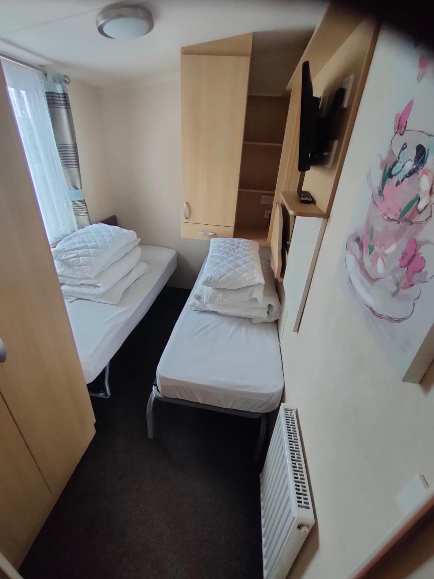 M&C Caravan Hire Sunnysands Barmouth Exterior photo